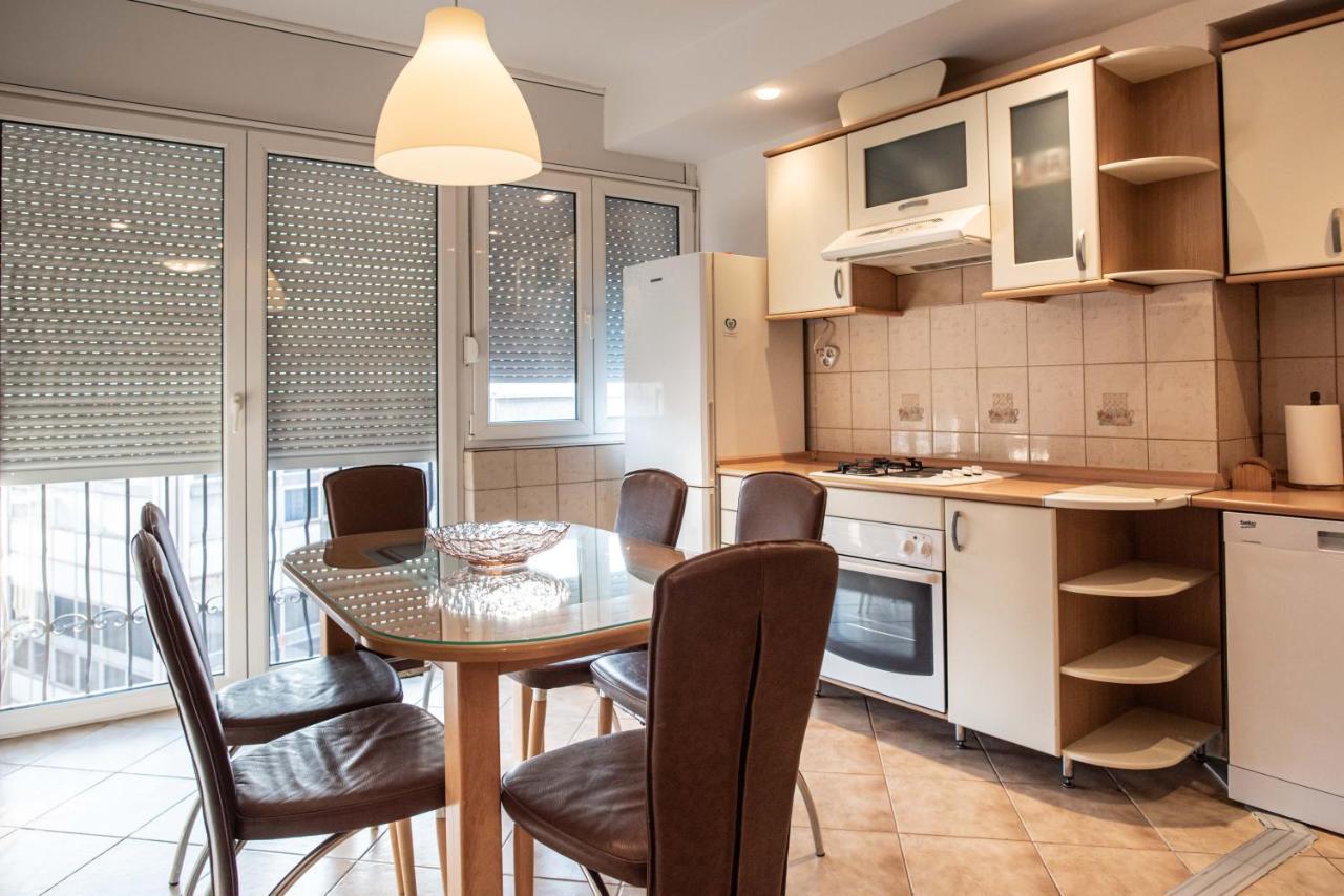 Apartment Emilija Skopje Exteriör bild